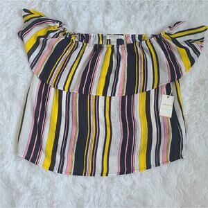 Forever 21 Contemporary Ruffle Off Shoulder Top SZ S NWT